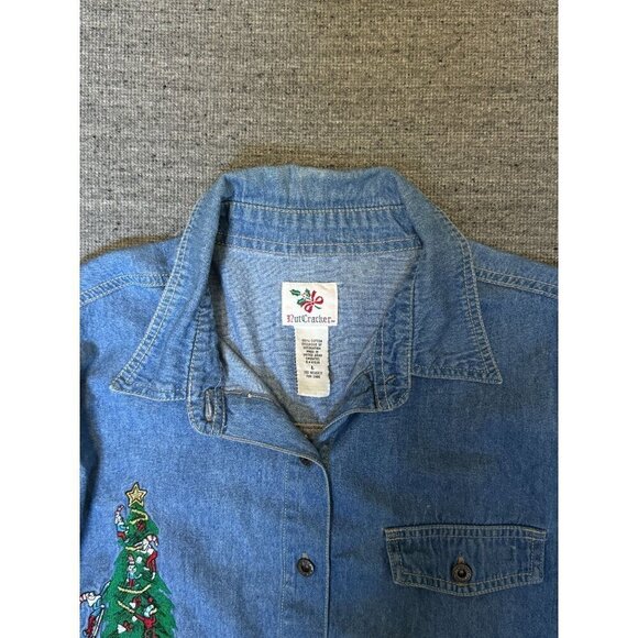 Vintage Christmas Denim Button Down Shirt Embroidered long Sleeve, Size L - Picture 3 of 10